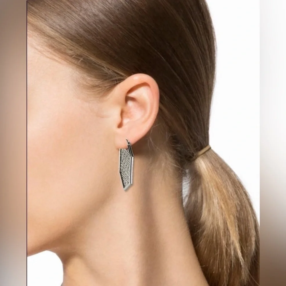 🔥🔥Tory Burch Authentic Jewelry Earrings At Awesome Prices To Buy Now & Save